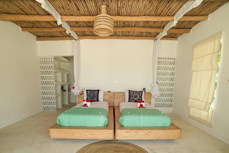 Zanbluu Beach Hotel Kiwengwa  Extérieur photo
